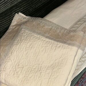 Yves Delorme KING FLAT  sheet and EURO SHAMS
